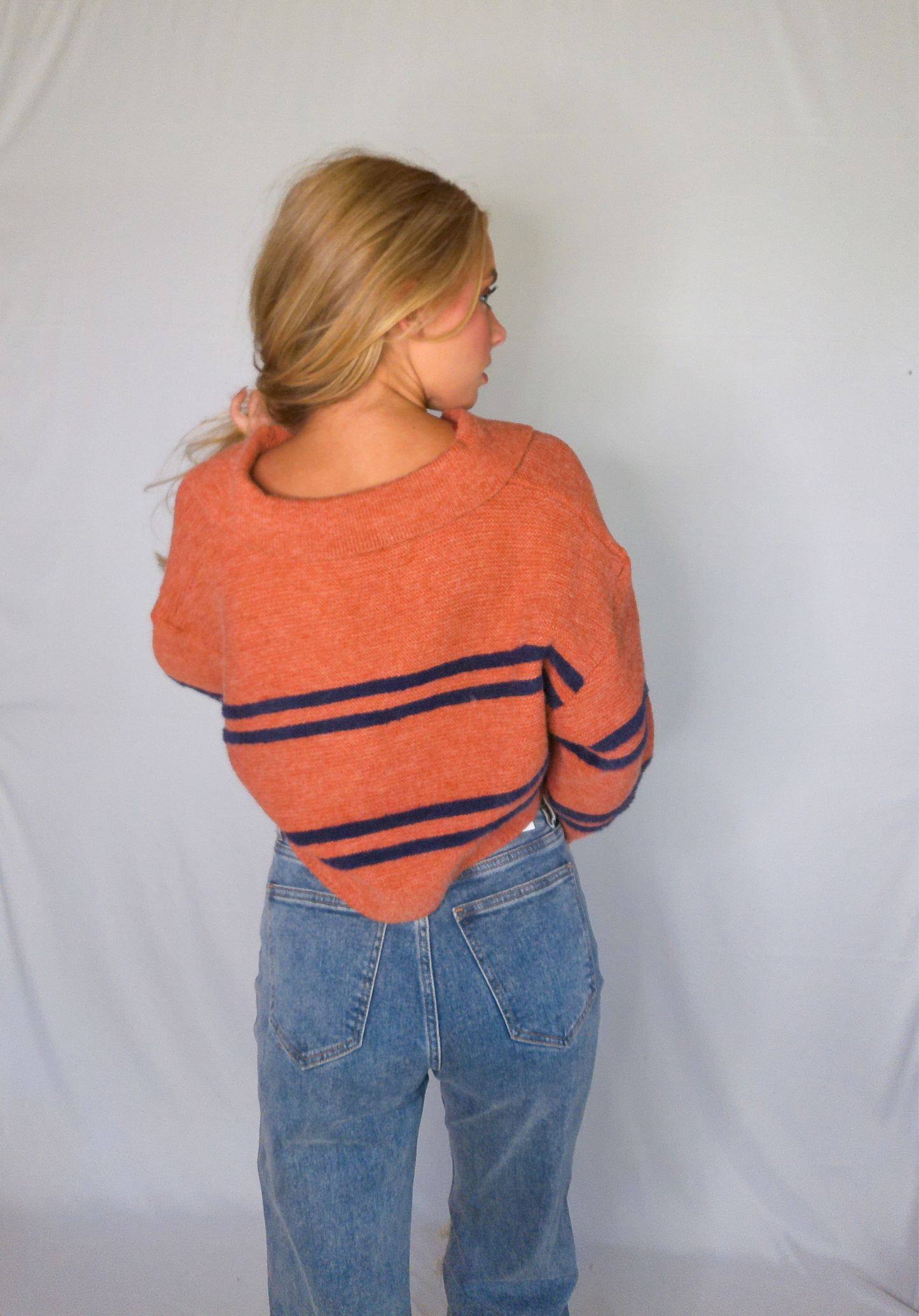 Cattle Cropped Sweater