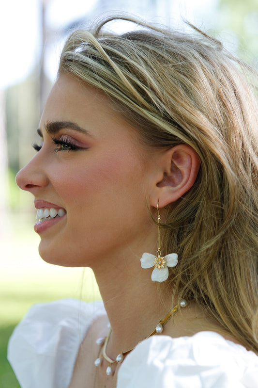 Falling for you Earrings